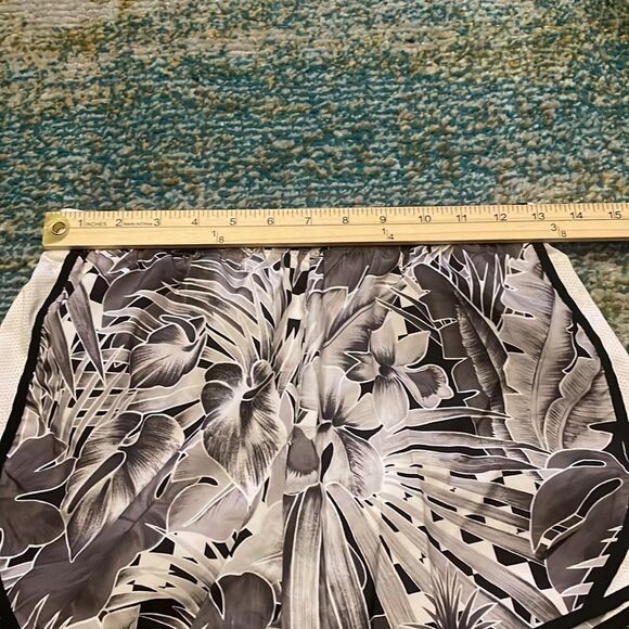 Nike Dri Fit Athletic Women’s Shorts Tropical Floral XL Black/ Gray - Picture 9 of 9
